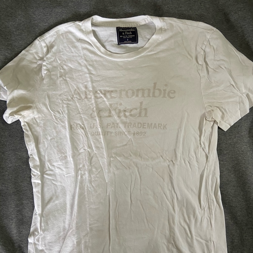 White Abercrombie T-Shirt, Size Small